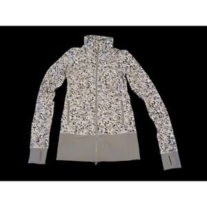 Lululemon After Asana  Not So Petite Fleur Silver Spoon Sz 4 Grey Floral